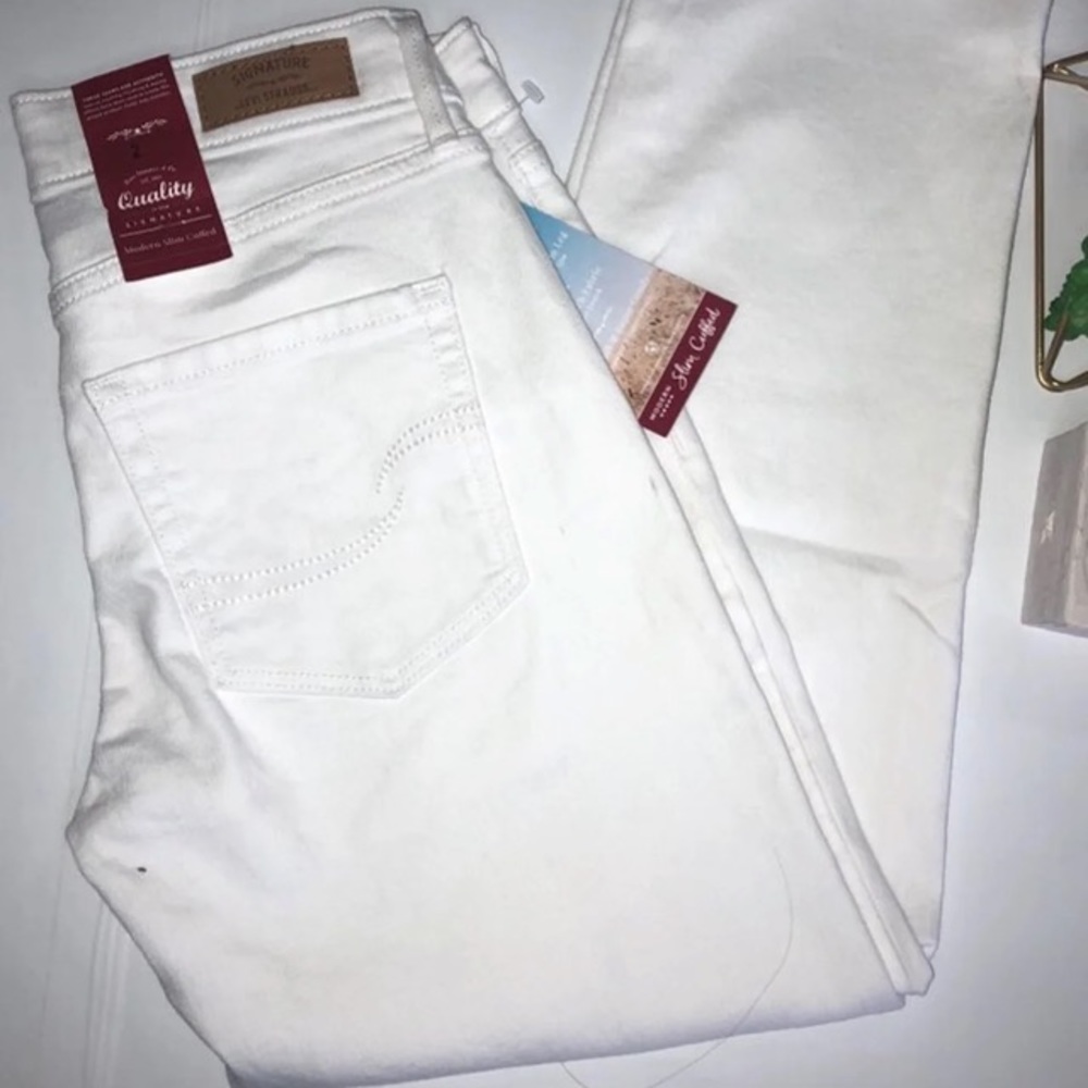 SOLD Signature Levi’s distressed slim cuffed jean - Picture 3 of 7